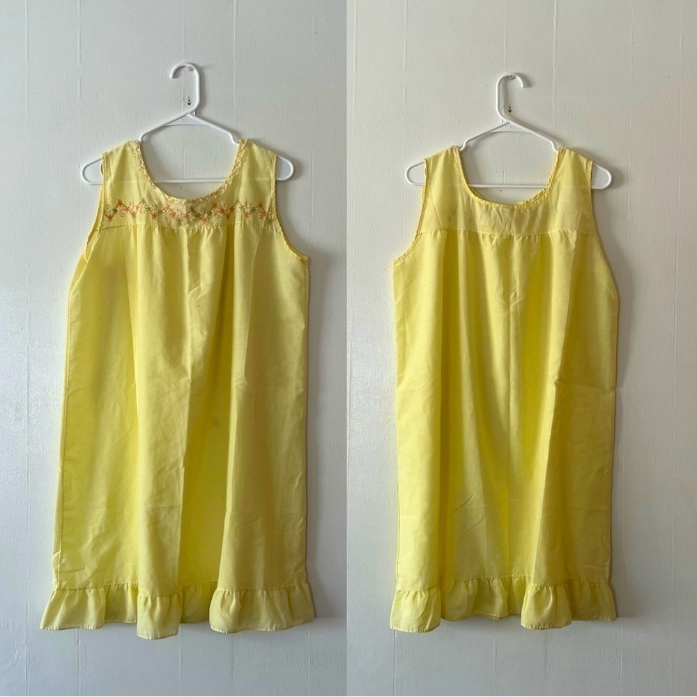 Vintage KATY Pale Yellow Night Gown
